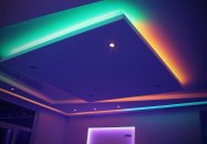 Как установить светодиодную подсветку по потолочному плинтусу Как установить светодиодную подсветку по потолочному плинтусу